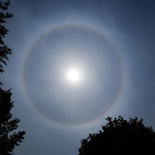 halo solaire de 22°